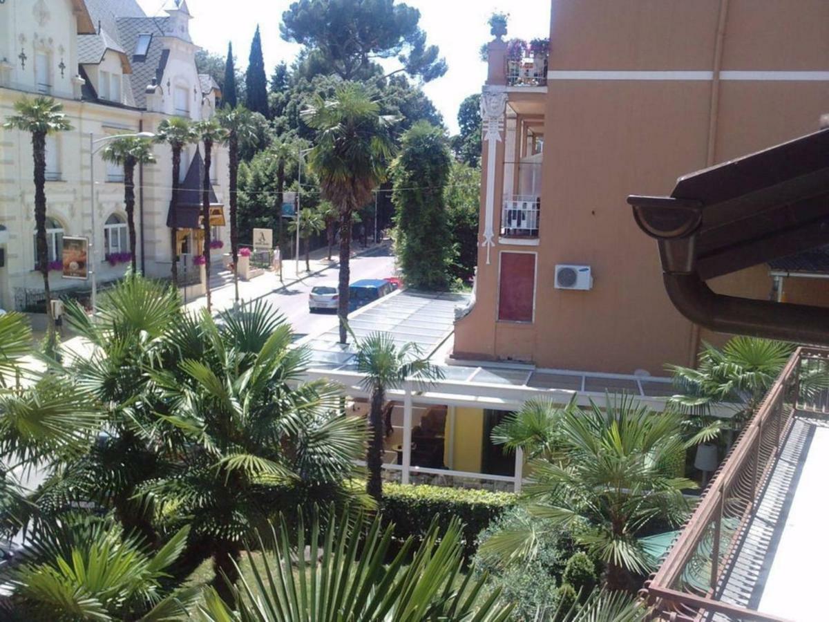 Apartment Center Opatija Bagian luar foto